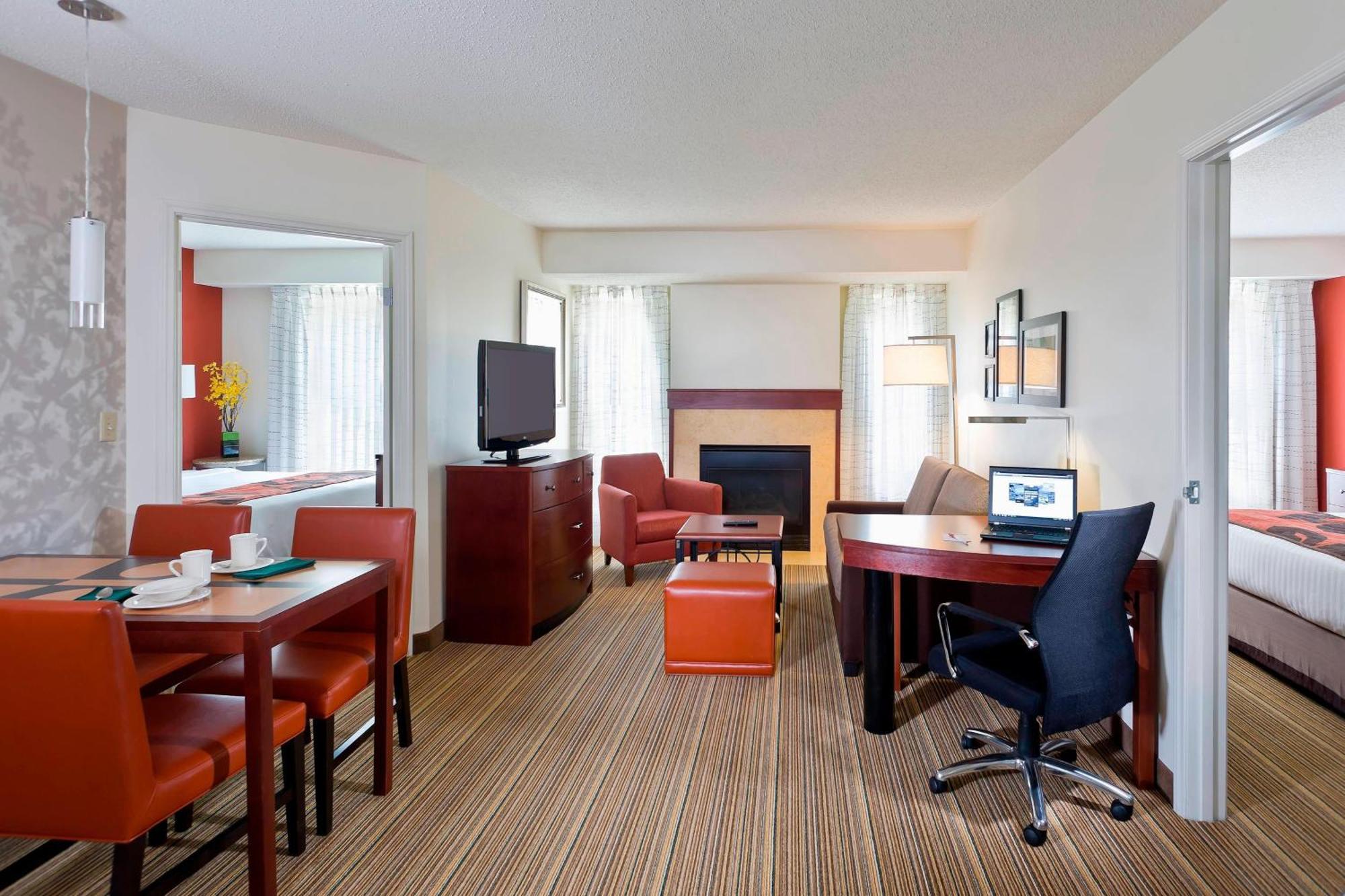 Residence Inn By Marriott Cedar Rapids Ngoại thất bức ảnh